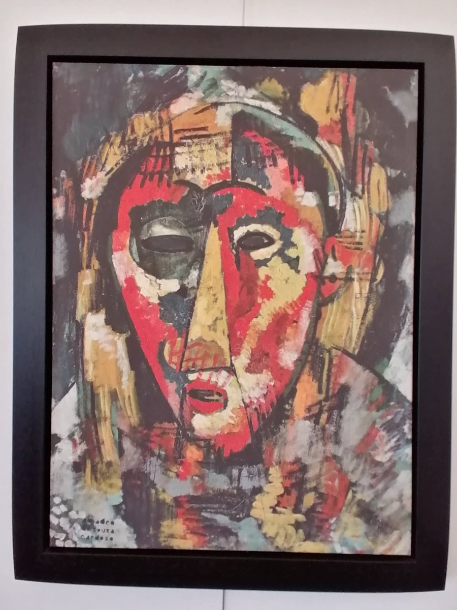 skymanuelima's tweet photo. Na aldeia de #Podence, em #Macedo_de_Cavaleiros, está a #Casa_do_Careto, um local que preserva a tradição cultural e etnográfica dos #Caretos, personagens misteriosas e brincalhonas, associadas ao #Carnaval. #travelphotography #viagens #visitPortugal https://t.co/8C77UUK2Hj