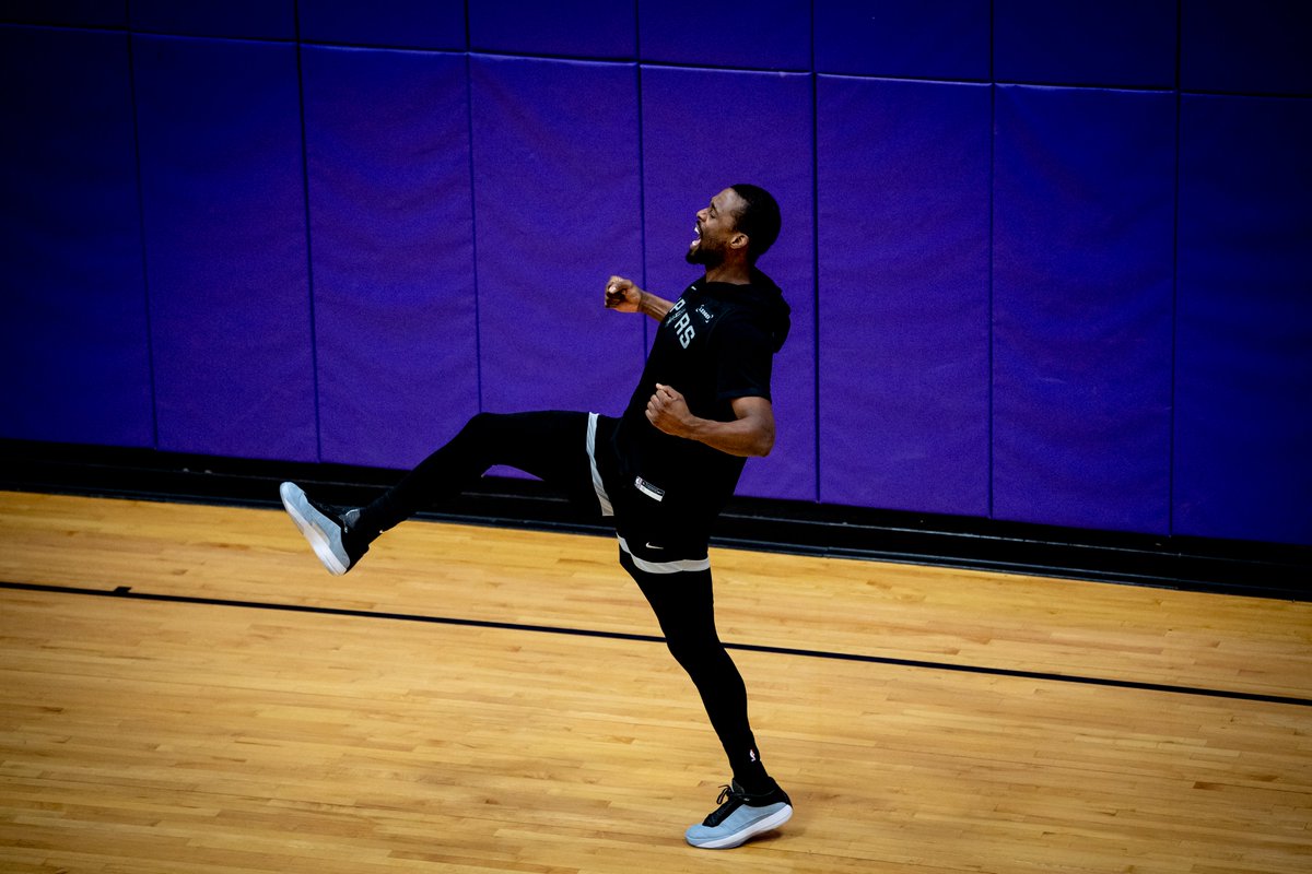 San Antonio Spurs tweet media
