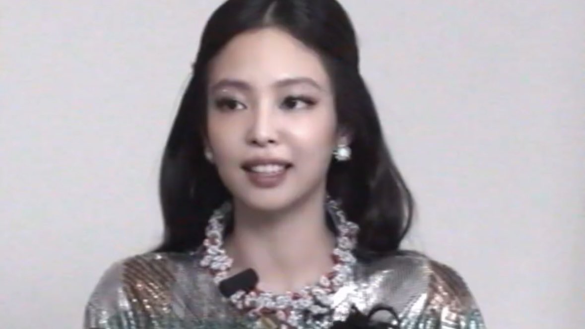 jenniepics's tweet photo. https://t.co/lYlf2POPAI