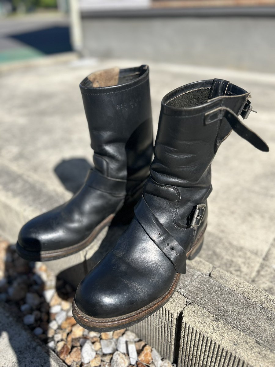fxxk_zilla's tweet photo. ブーツは36歳らしい。知らなかった😂高校生ん時新品高くてとても買えなかったので古着屋で１万ちょっとくらいだったかな。傷埋めて塗ってまだまだ使えそうです。 https://t.co/ExOmzVGtbG