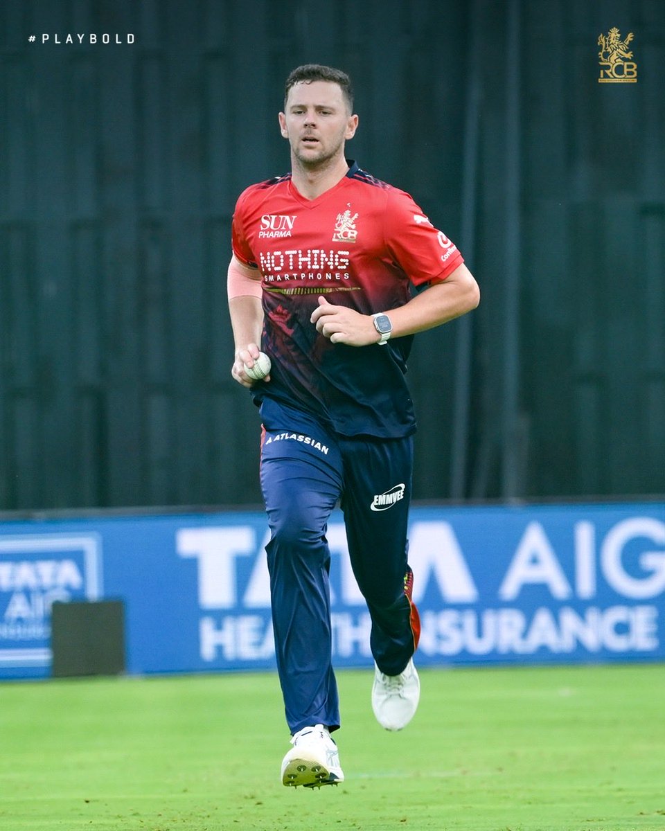 RCBTweets's tweet photo. Seen it all. 👀
Done it all. 👊
And yet, here he is. Hungry for more. ❤️‍🔥 https://t.co/fbLs4lfaLA
