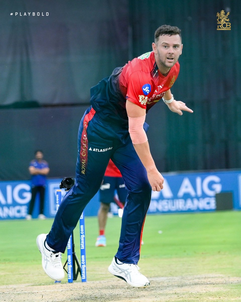 RCBTweets's tweet photo. Seen it all. 👀
Done it all. 👊
And yet, here he is. Hungry for more. ❤️‍🔥 https://t.co/fbLs4lfaLA