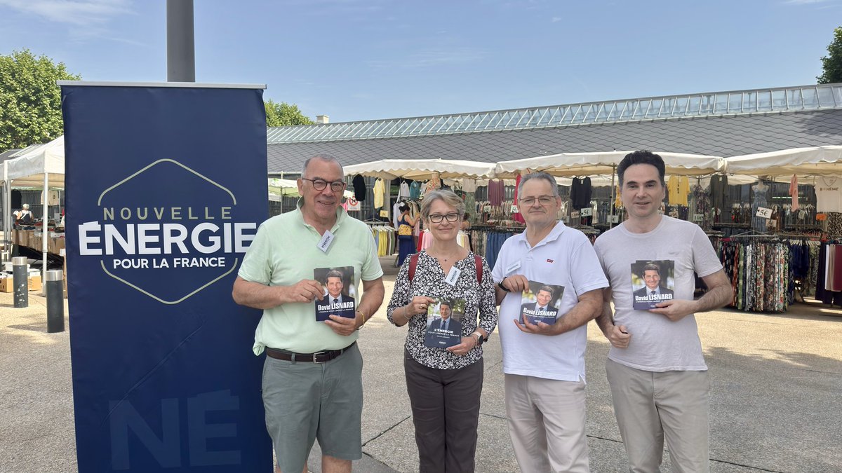 Nouv_Energie78's tweet photo. Deuxième week-end national de mobilisation #avecDavidLisnard 

Ce matin nos militants @Nouv_Energie étaient à votre rencontre sur le marché de Maisons-Laffitte et sur les deux marchés de Versailles (Saint-Louis et Porchefontaine) https://t.co/xWNDIfJzYC