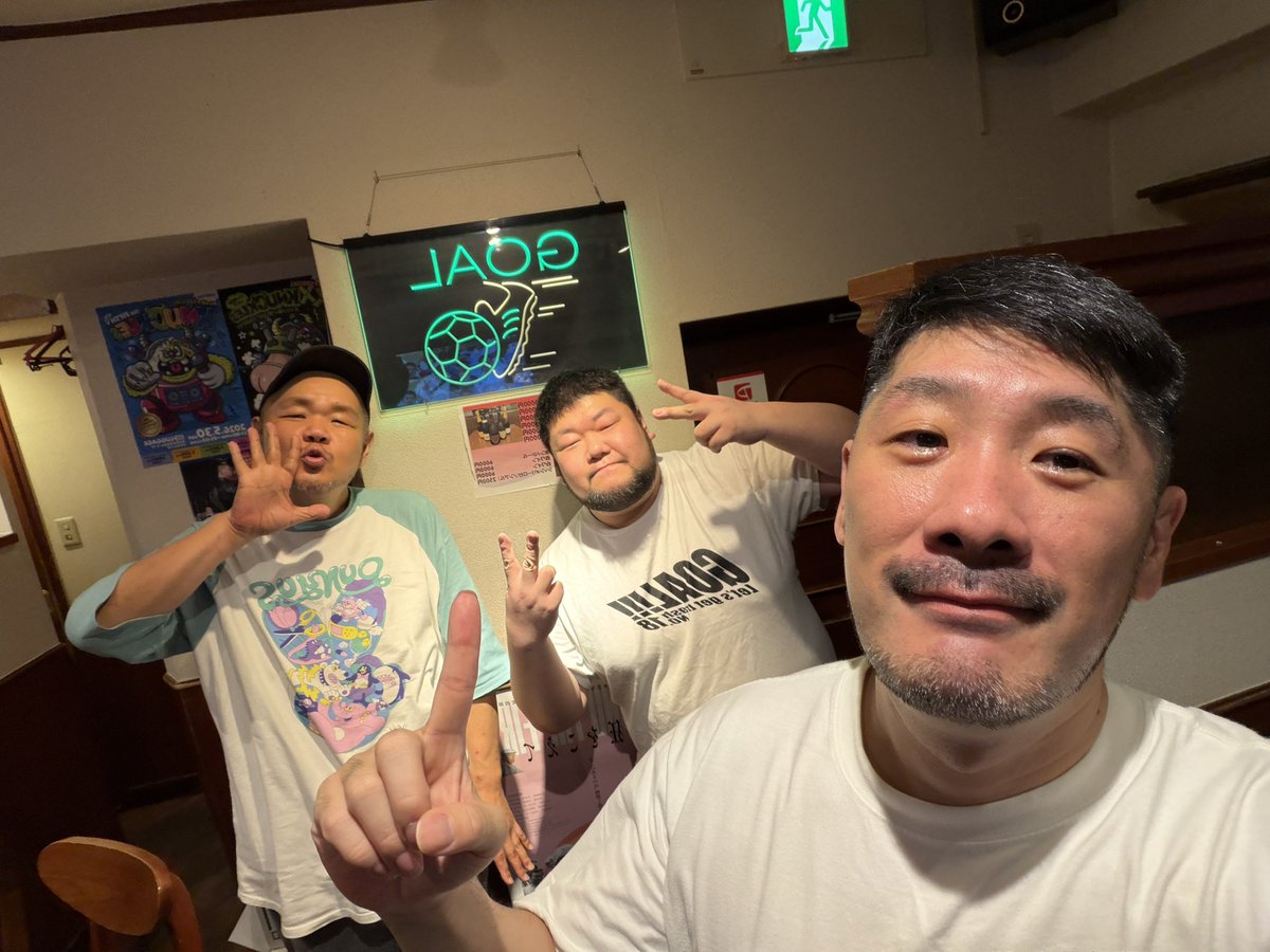 GOAL_shinjuku2's tweet photo. 本日のGOALスタッフは

輝（21時〜2時）
吉ブー
やすこ
こーいち

GOAL麻雀行った人はGOALにて焼酎2500円なんでも3000円飲み放題です。 https://t.co/blxd6uUYiz
