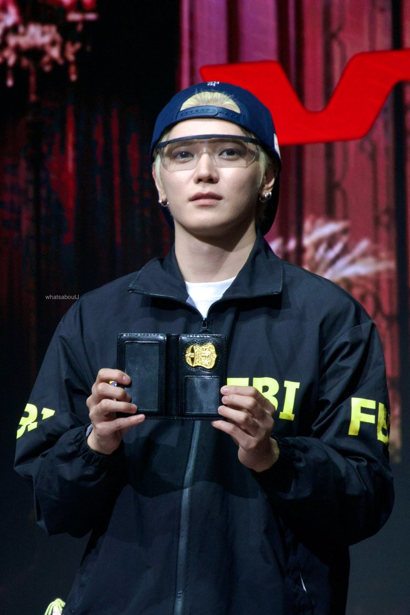 taeyong pics tweet media