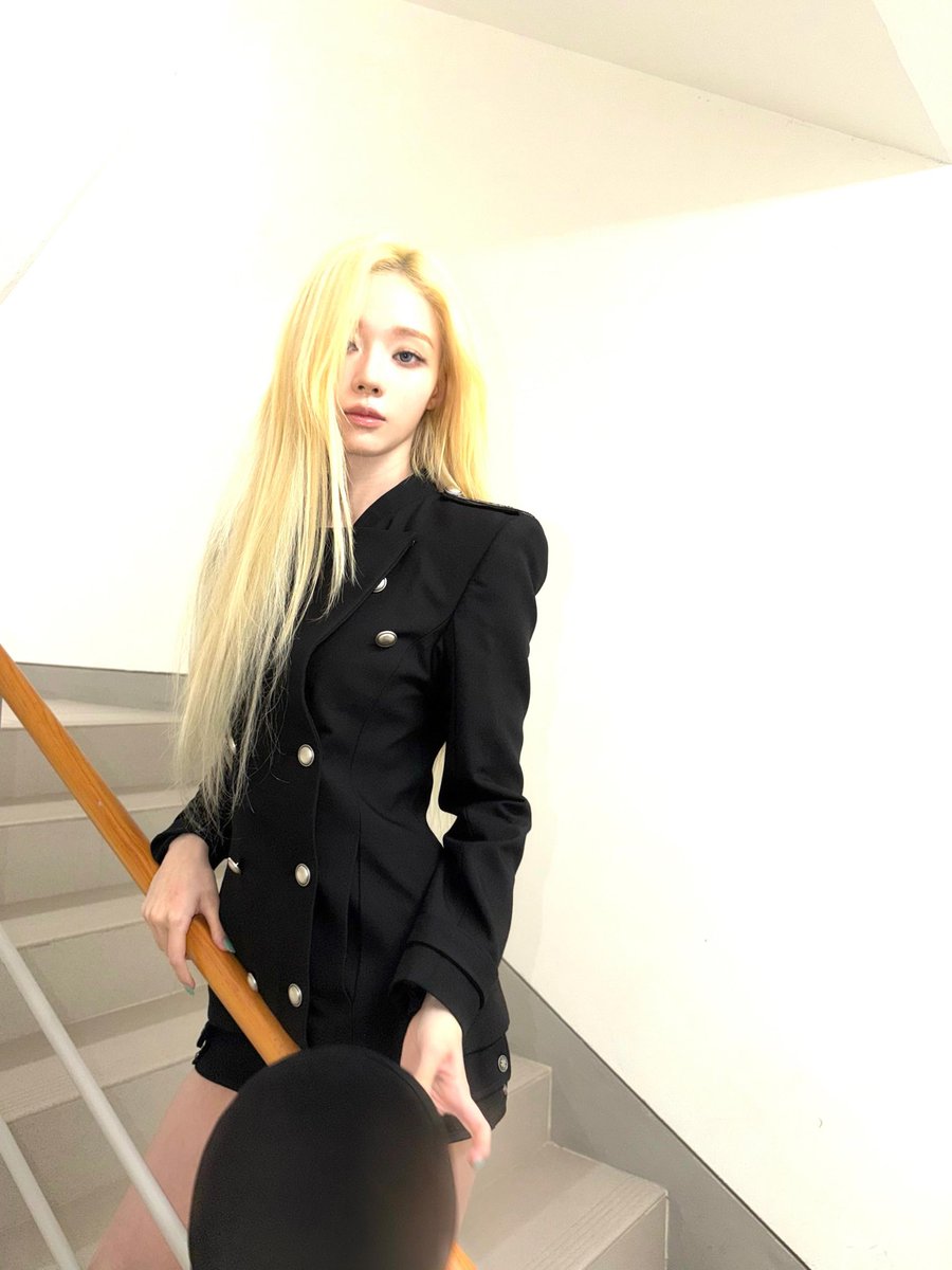 취향의 윈터 tweet media