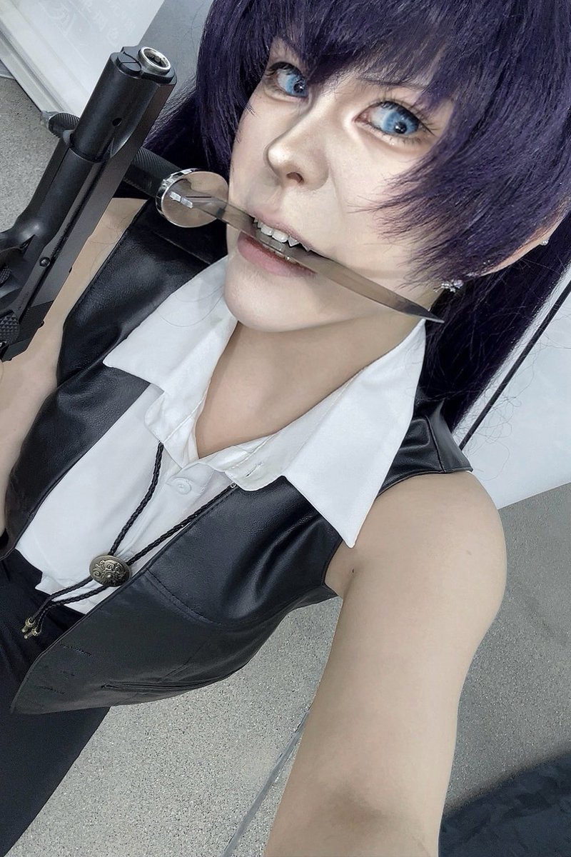 RevolerCat's tweet photo. 獵犬🔪

#BLACK_LAGOON
#ブラックラグーン  
#cosplay https://t.co/t6HhRUGaLi