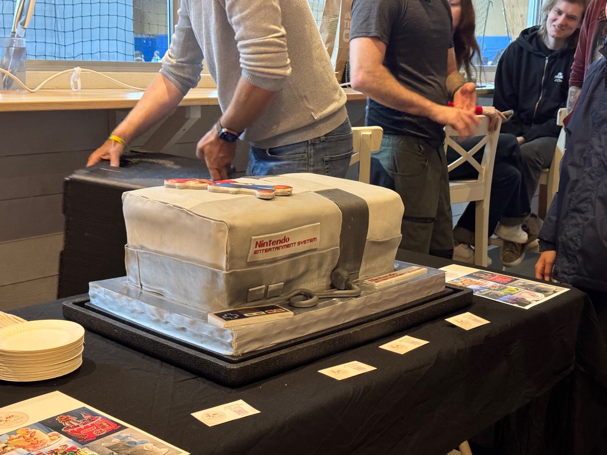 martinlindell's tweet photo. NES celebrating 40 years in Scandinavia with a cake and @Bergsala founder Owe Bergsten at @RSMGBG in Gothenburg. https://t.co/Wqh0l6P8AX
