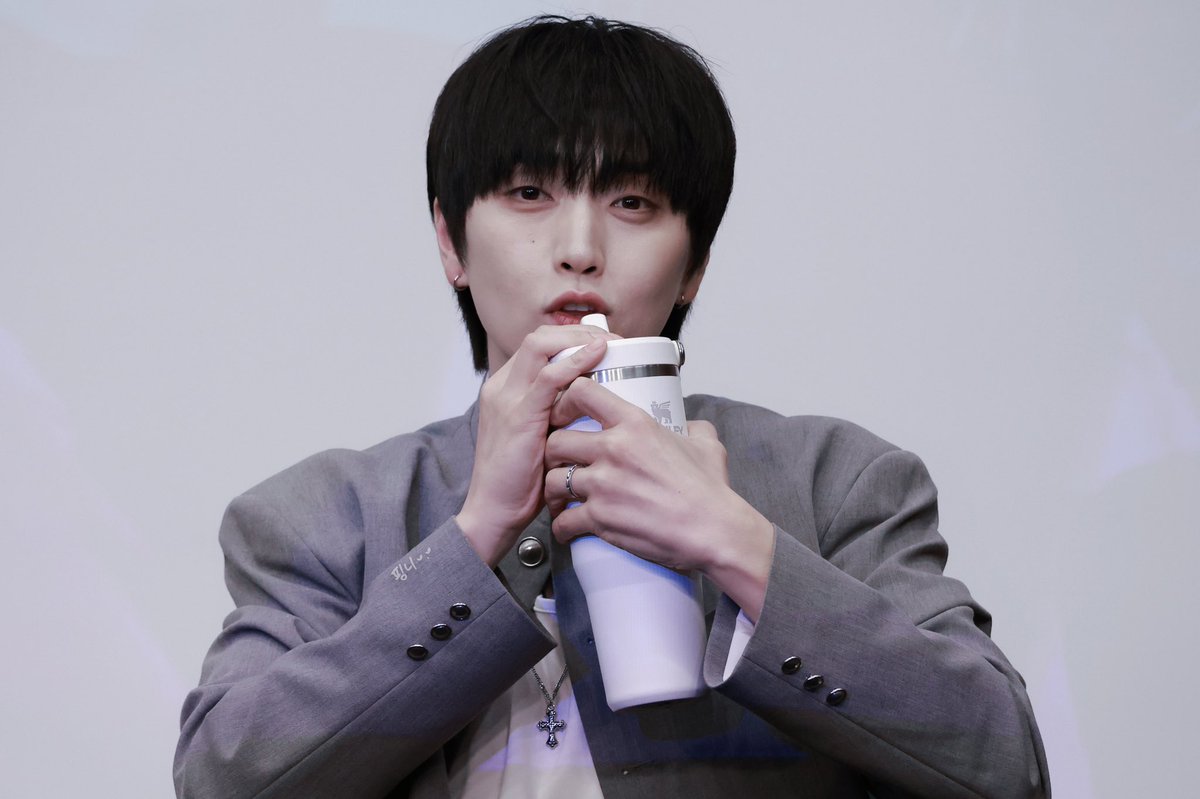 pinnie_gcs's tweet photo. 260530 B1A4 Ktown4u 대면팬싸 

아 너무 귀엽잖아!!!!

#B1A4 #산들 #Sandeul #灿多 https://t.co/Kyi4CDExq6