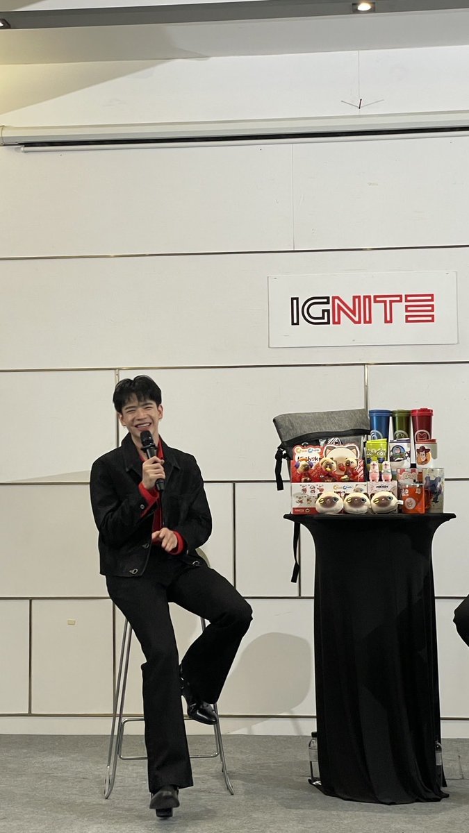 Ignitestore1's tweet photo. ถ้าความสุขมีหน้าตา คงประมาณนี้แหละเนอะ 
#IGNITExLatte #LatteTNC https://t.co/c2vGY27KVr