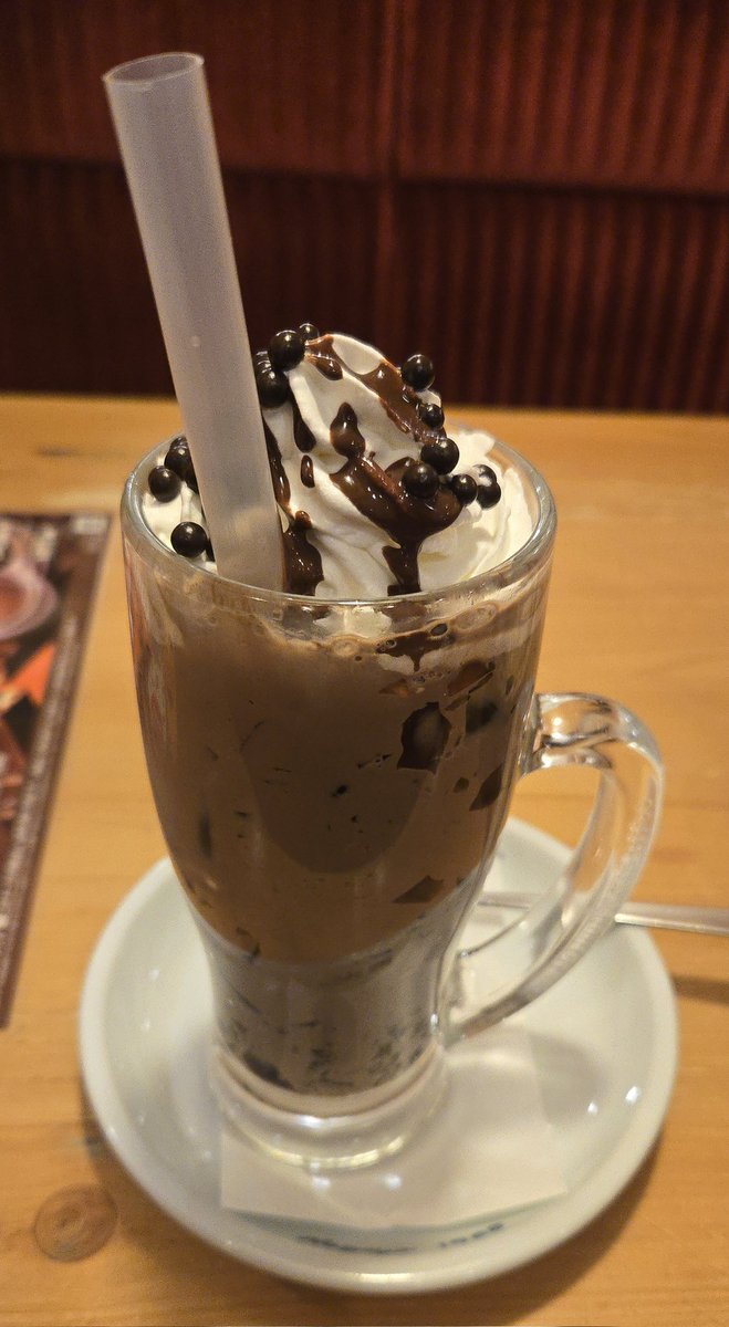 KIYOSHI25042228's tweet photo. せっかく美味しく食べようと思って走ったのに販売終了か～い(笑)

その代わりジェリコCRUNKYは飲めた😄

#コメダ珈琲
#CRUNKY https://t.co/aNI4360frR