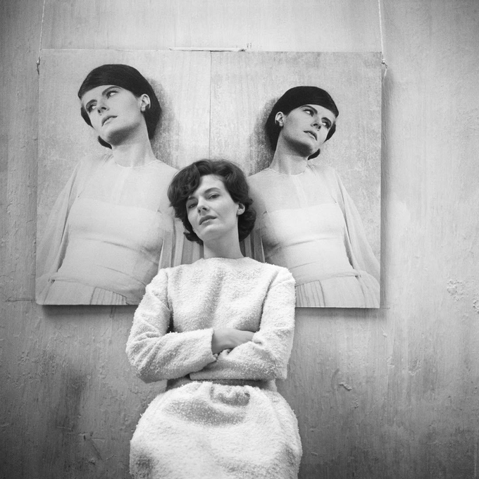 RuizVidal7's tweet photo. Delphine Seyrig par Agnès Varda, 1961. https://t.co/pCspArZXF8