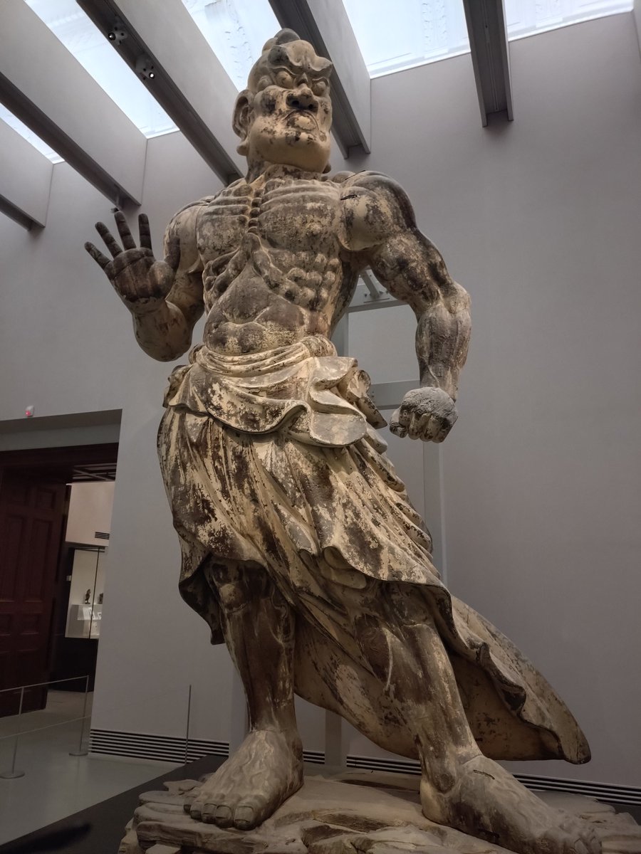 aooni4613's tweet photo. 奈良国立博物館に只今おられる
金峯山寺仁王門　金剛力士立像の
真ん中を歩く…と　
なんか…
良い感じで、最後に身体が整いました…🌸 https://t.co/MUzzYYaBlL