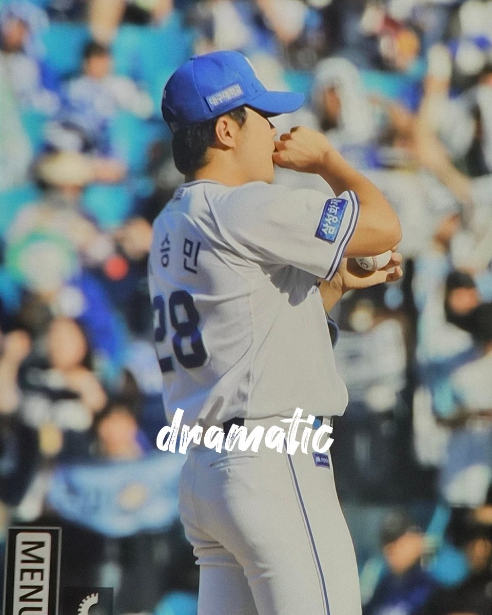 dramaticsslions's tweet photo. 오늘도 수고햇서 !!!
#삼성라이온즈 #이승민 https://t.co/nUz0JA8hfF