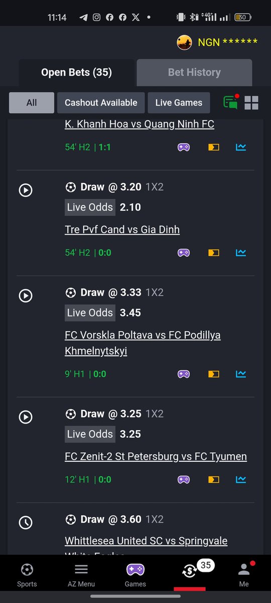 willFTX24's tweet photo. Difference from first frame and second frame. How did 2 goals enter? Imagine, see the stats the team that is better with better defence dey collect 2 goals, just imagine rubbish. And I read the game well before dropping ooh https://t.co/2cZ5DX8uQP