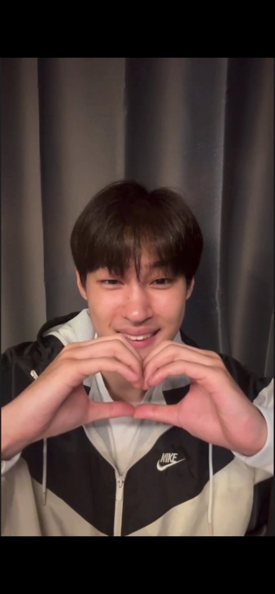 _tanmemes's tweet photo. Best boy 🥲🥲🥲 love you #Taehoon 🫶🏼 https://t.co/xVwJluwVM9