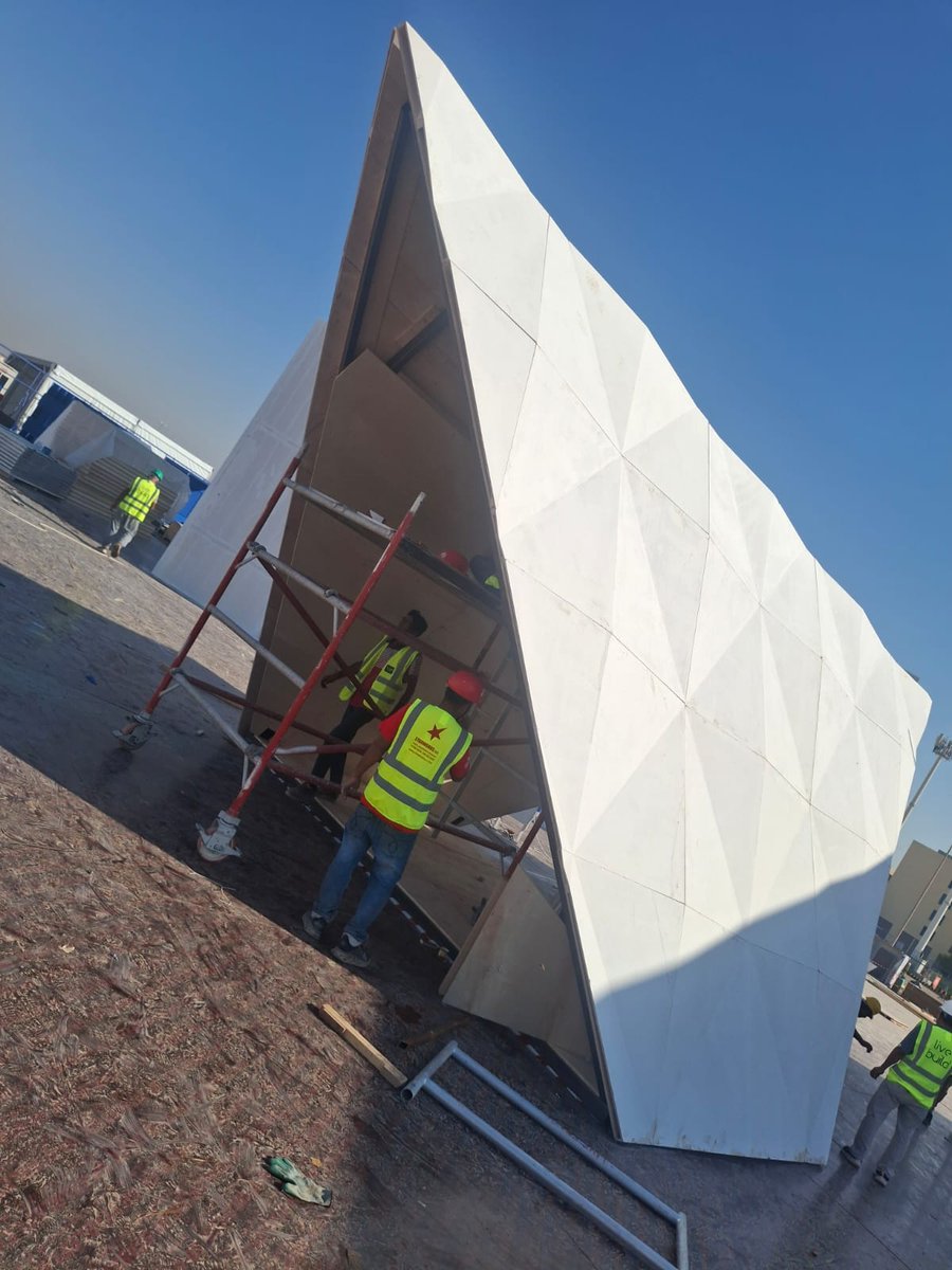 starworksllc's tweet photo. A frame structure installed at Al Dhafra
From fabrication to final glow — every detail executed by us. https://t.co/rMmdPHvKv9