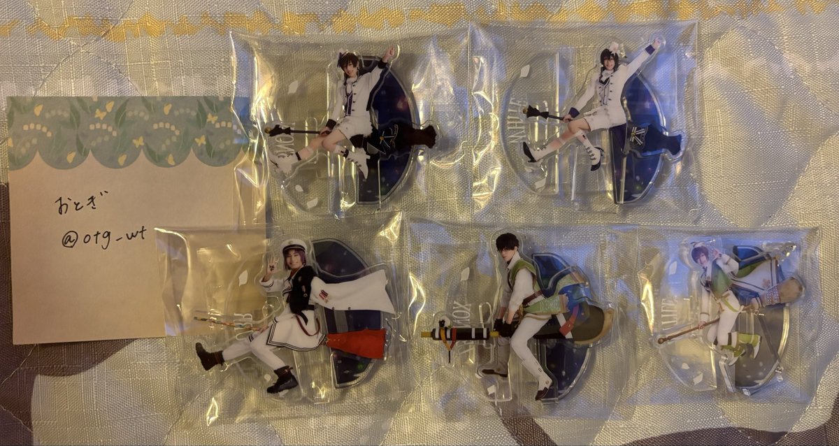 otg_wt's tweet photo. 【交換】舞台魔法使いの約束 まほステ 
ゆらゆらアクスタ　

【譲】
スノウ ホワイト ムル レノックス ミチル

【求】
同種ルチル(南コンプのため)

郵送交換希望
検索からもお気軽にお声掛けください。 https://t.co/bi2051SjU6