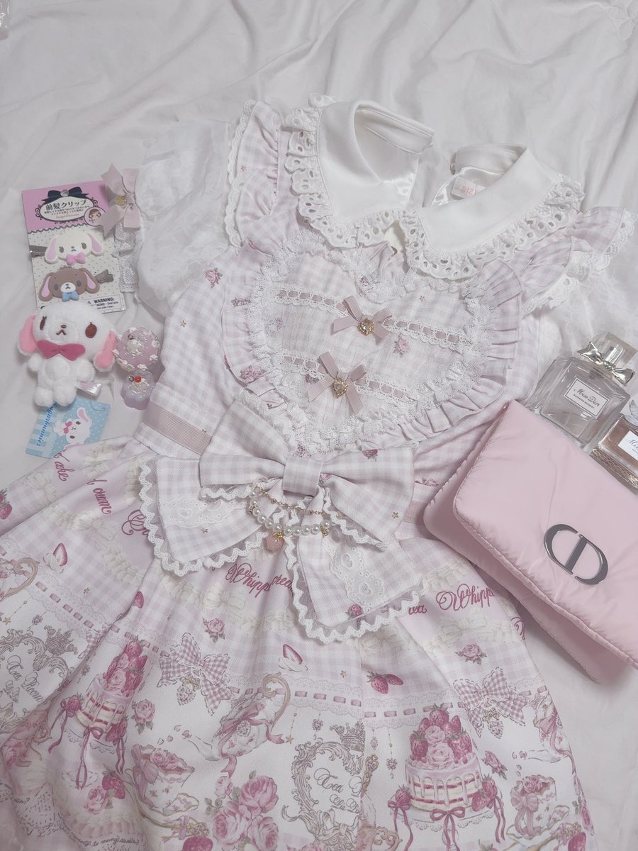 sh_iror's tweet photo. ︶꒦꒷♡꒷꒦︶
리즈리사 깅엄 티룸 원피스 실물 보실 분 ⸝⸝ɞ̴̶̷ ·̮ ɞ̴̶̷⸝⸝ https://t.co/tux2DpKude