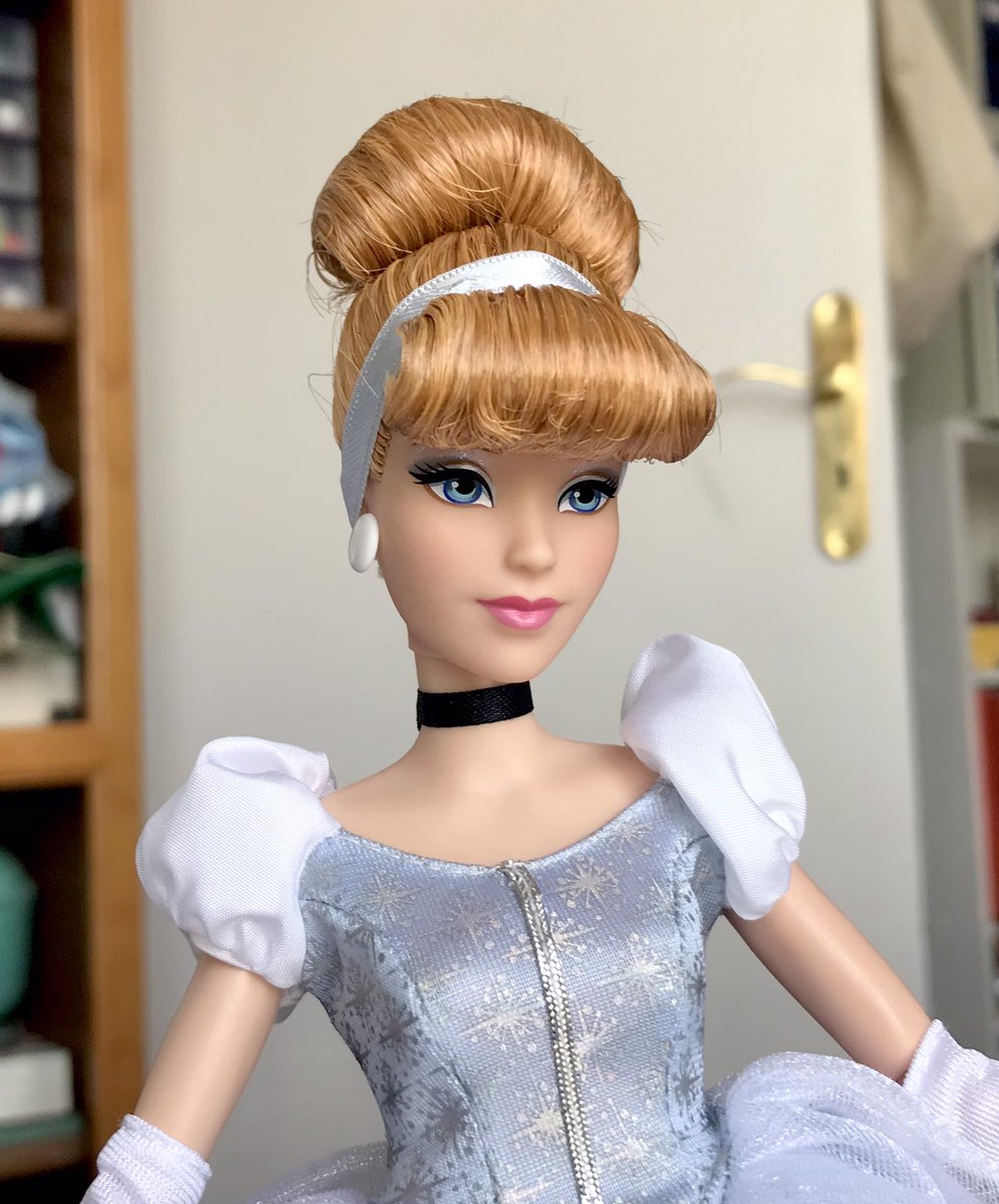 Onyrixdolls's tweet photo. Finally got her ! Cinderella Sparkling Princess !

I was so scared as many of her dolls I saw online were wonky but mine seems just fine ! 

My only complaint would be her shoes that aren’t accurate to the movie https://t.co/q7B5aYMULM