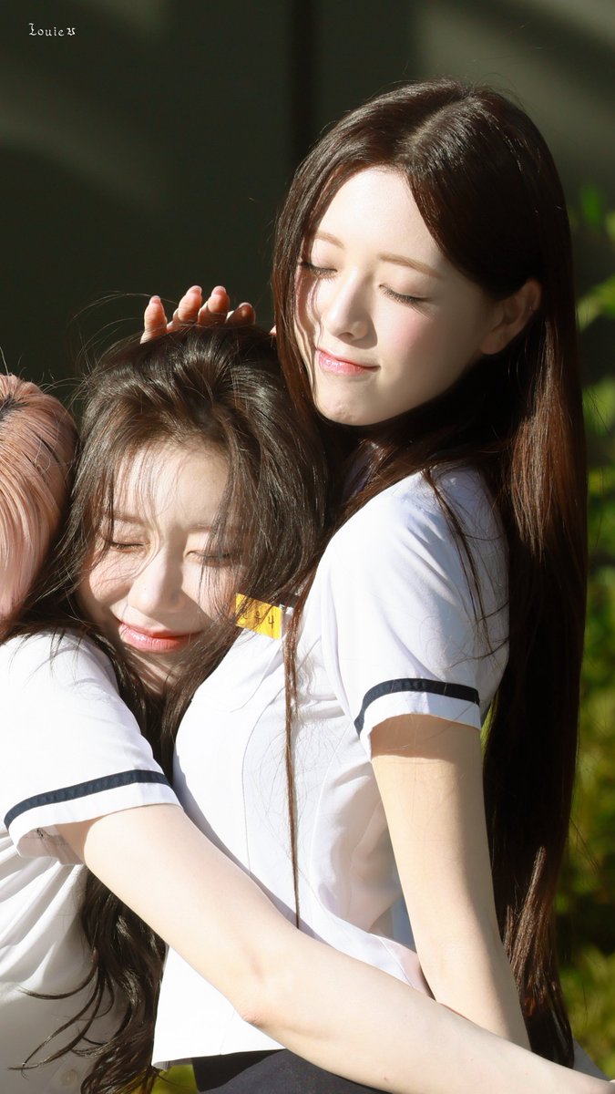 kpop_louie's tweet photo. 260530📷 - KBS
키 순서 🩵🍬🖤💟🩷

#ITZY #MIDZY #있지 #믿지 https://t.co/CPX34hSwPg