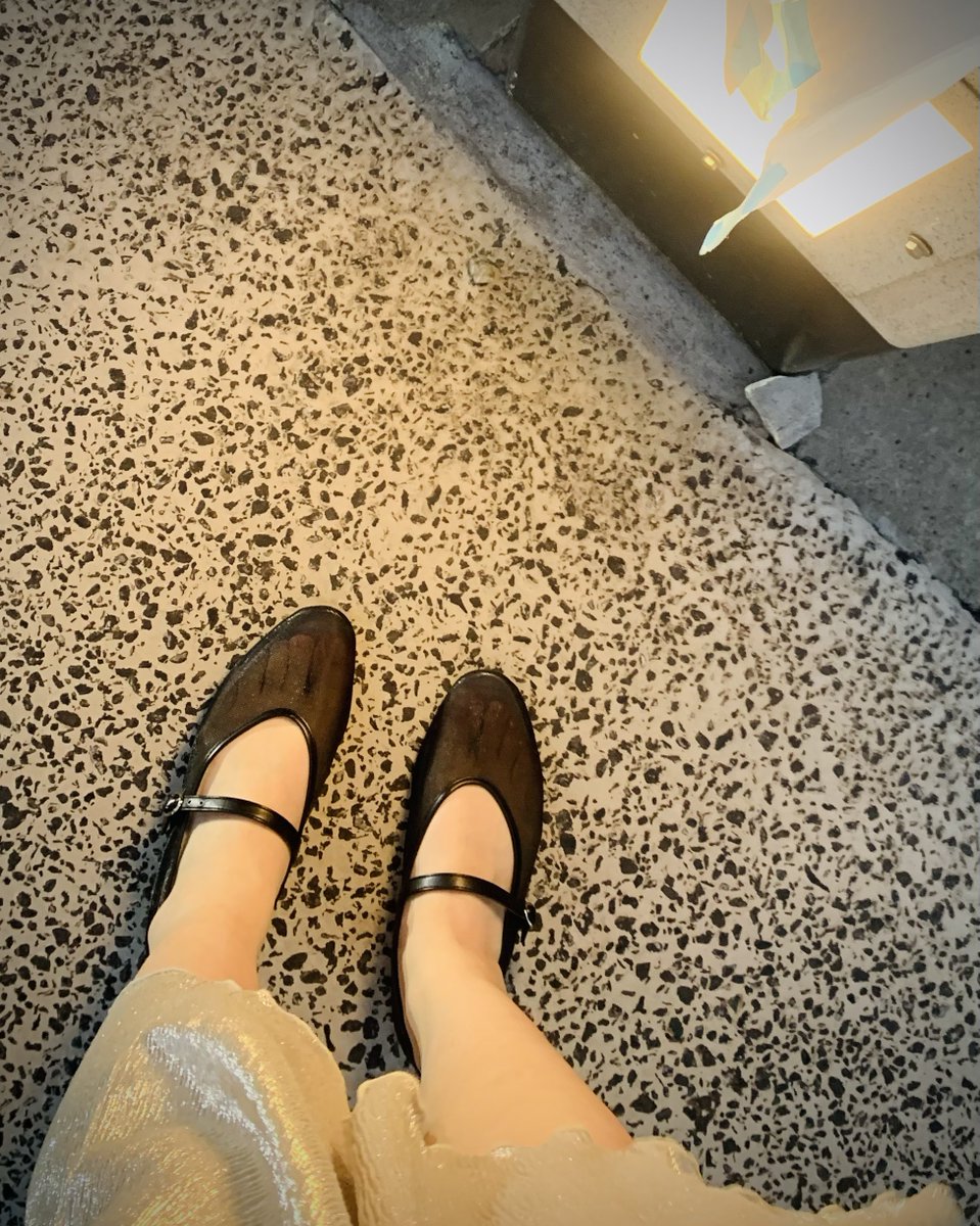 R18nakingsan's tweet photo. 行ってまいりました。
足裏界の大御所の皆様が勢揃いでした。
開催していただきありがとうございました。

こちら会場内は撮影禁止の箇所が多いようなので、会場までの道中の写真を…

串カツ田〇のところ（駒沢公園通り）を直進→病院手前で右折→会場は右手側に見えます。明日来場の方は参考までに。 https://t.co/wopT6qTAvI