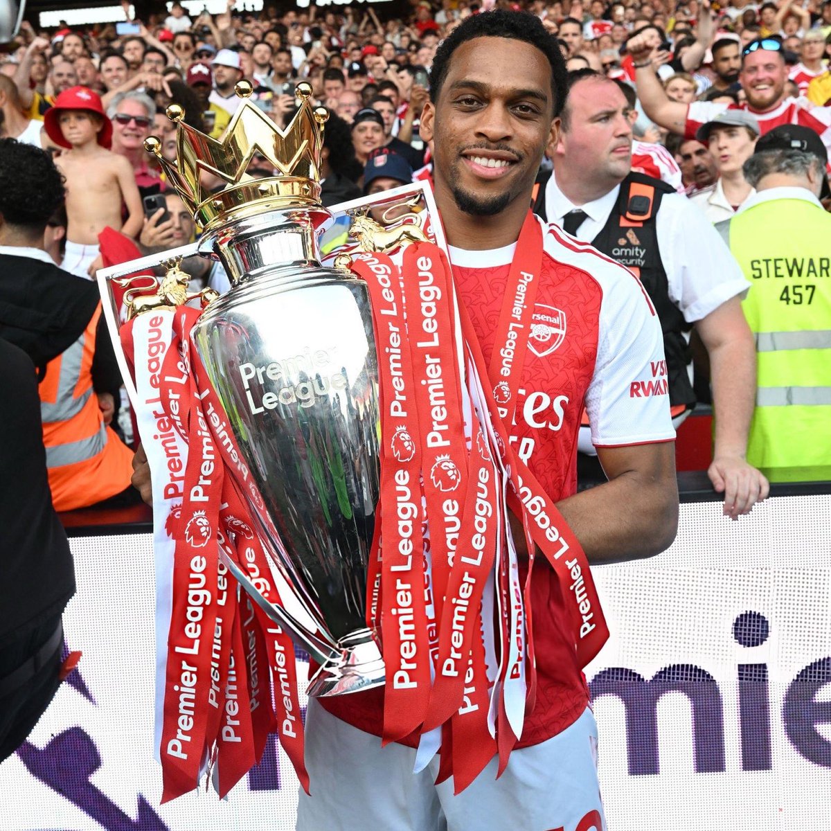 DailyAFC tweet media