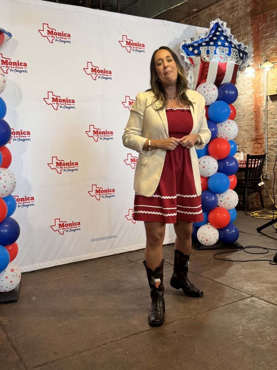 CherylTDraper's tweet photo. Congresswoman Monica de la Cruz in Cuero getting to know her constituents in her 80% NEW district!!  I think I’m going to like this “fireball”!! https://t.co/rN7jegU89k