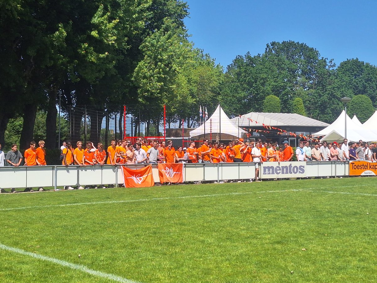 vakqlive tweet media