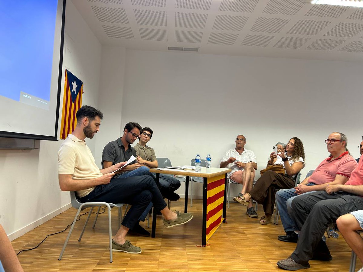 alhora_cat's tweet photo. Avui presentem la secció local d'Alhora a Terrassa. Agraïm la implicació als organitzadors i us animem a formar-ne part. Feu-vos militants i comencem a recuperar l'independentisme als municipis.

https://t.co/1ytM6LBePZ https://t.co/1pJ2d73LDc