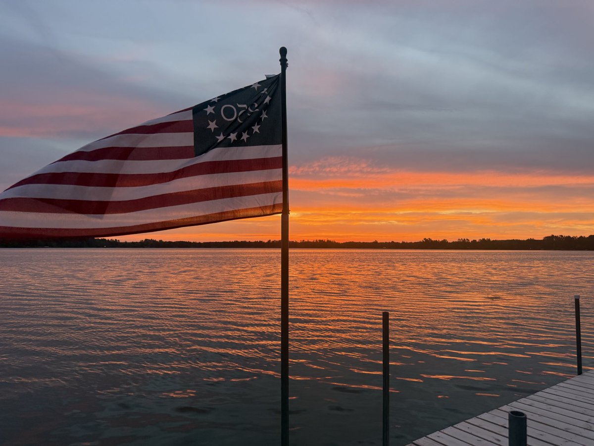 MASlipka's tweet photo. GM from Cabin Country.   Never take a sunrise for granted…#upnorthmn https://t.co/UMG8C2TzOW