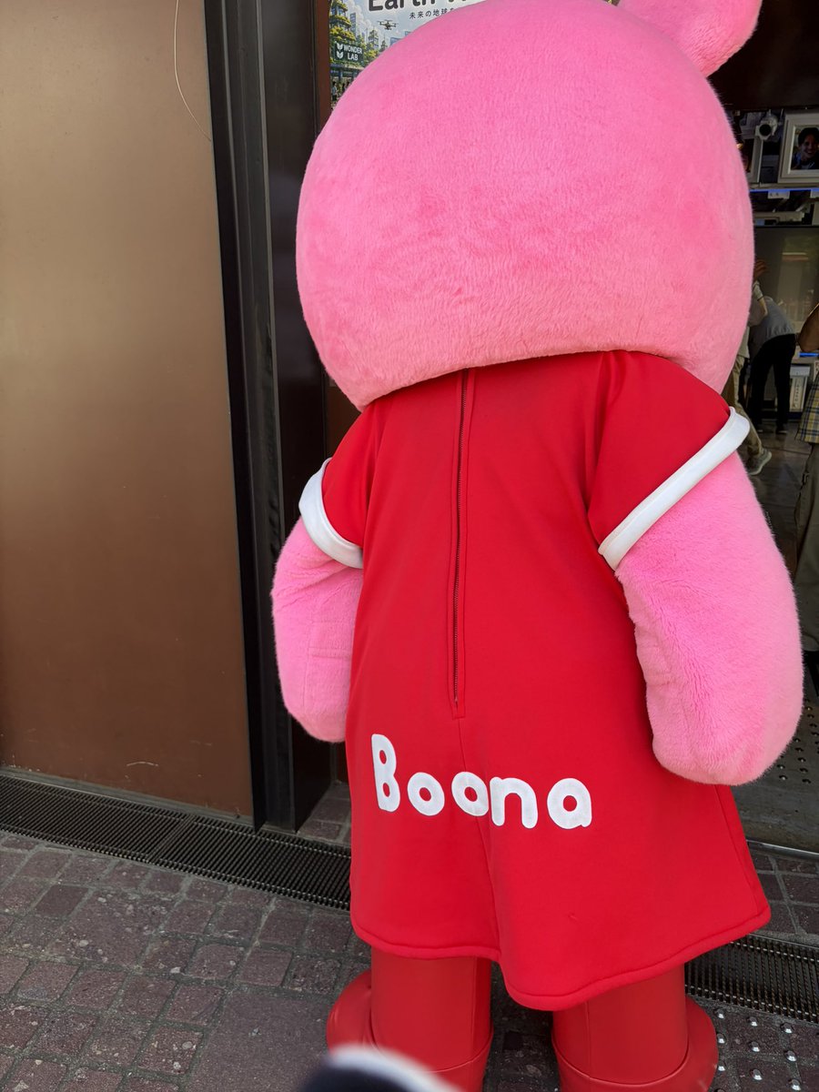 zhqeYJPVPI18707's tweet photo. #赤坂サカス #茜祭り
#Boona
あ〜😔ブーナのTシャツが無い😭😭
お願いしたのに
ねっ無いよね😦 https://t.co/HOppkGWybV