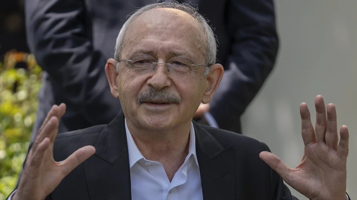 alidenizcakir's tweet photo. Oyuncu Şebnem Sönmez BirGün'e yazdı, Kılıçdaroğlu'na seslendi:

"Siz siyasete selam verdiğiniz ilk günden bugüne arınmak istediğim, istediğimiz her şeyin sembolüsünüz.

Ben sizden arınmış bir ülke istiyorum.

Cumhuriyeti, halkı ve partiyi sizin zihniyet ve edimlerinizden arıtmak boynumuzun borcudur."
