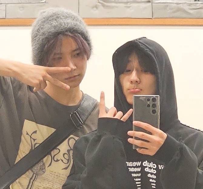 hopelessogari's tweet photo. DROP THE TAGS!! 💥‼️

—ENGENEs! ✨ 
drop the tags for heewon!! 🌙🫵🏻
400 tag!!!!!!!

#Demand_Fairness_For_SevEN
#Boycott_BELIFT_Financially https://t.co/nJknnthkIA