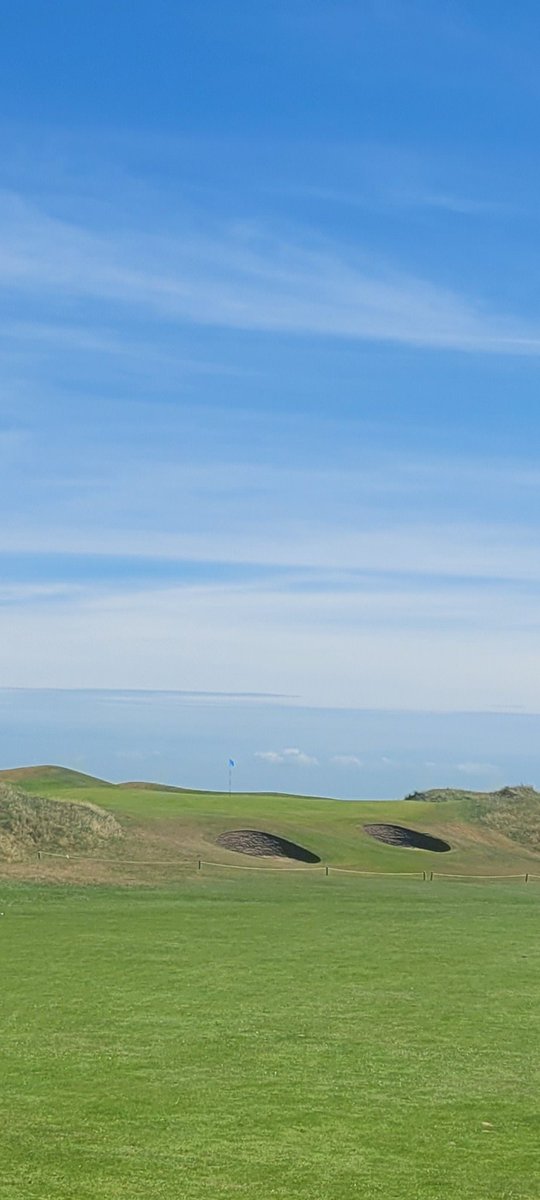 mr_sandypar's tweet photo. lonliness of the long distance golfer @SauntonGolfClub 
welcome return to golfing heaven, where i witnessed the fine art of putting from long distances. 
majestic! https://t.co/4nvEuO5z0j