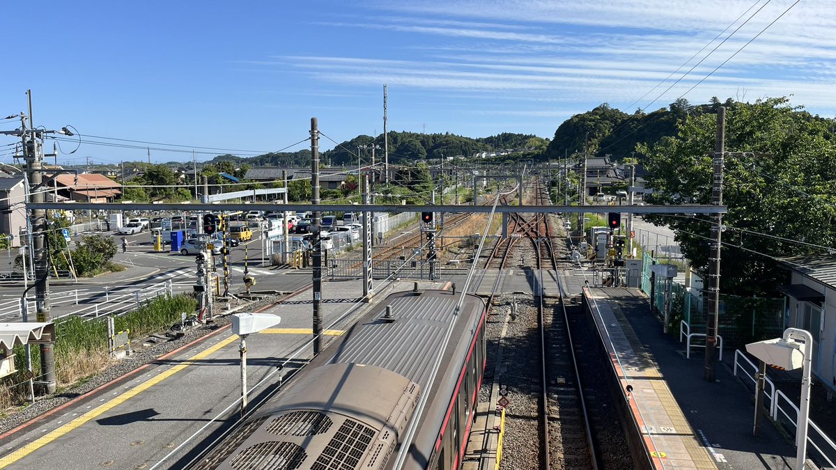 tarogon's tweet photo. 用事で辰巳アイスアリーナに行った帰り、乗った電車が快速だったこともあり、途中で降りずに、終点の上総一ノ宮駅まで来てみました。
天気も良いので、少し散策して帰ります🥌
#外房線
#上総一ノ宮駅 https://t.co/7mjiuN9RH6