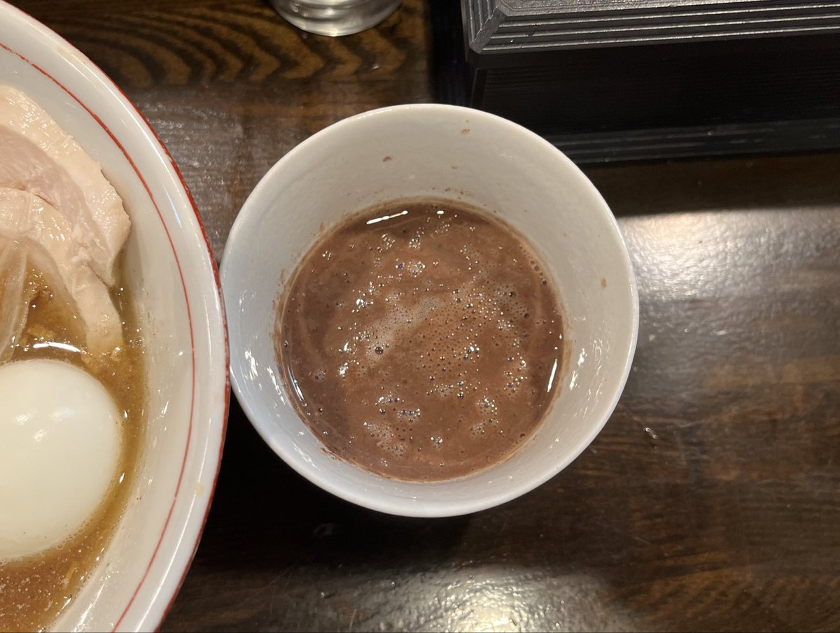 mimitama_ramen's tweet photo. 麺屋 喜楽明人
・ホタルイカワインレッド https://t.co/XIYuXGn1Da