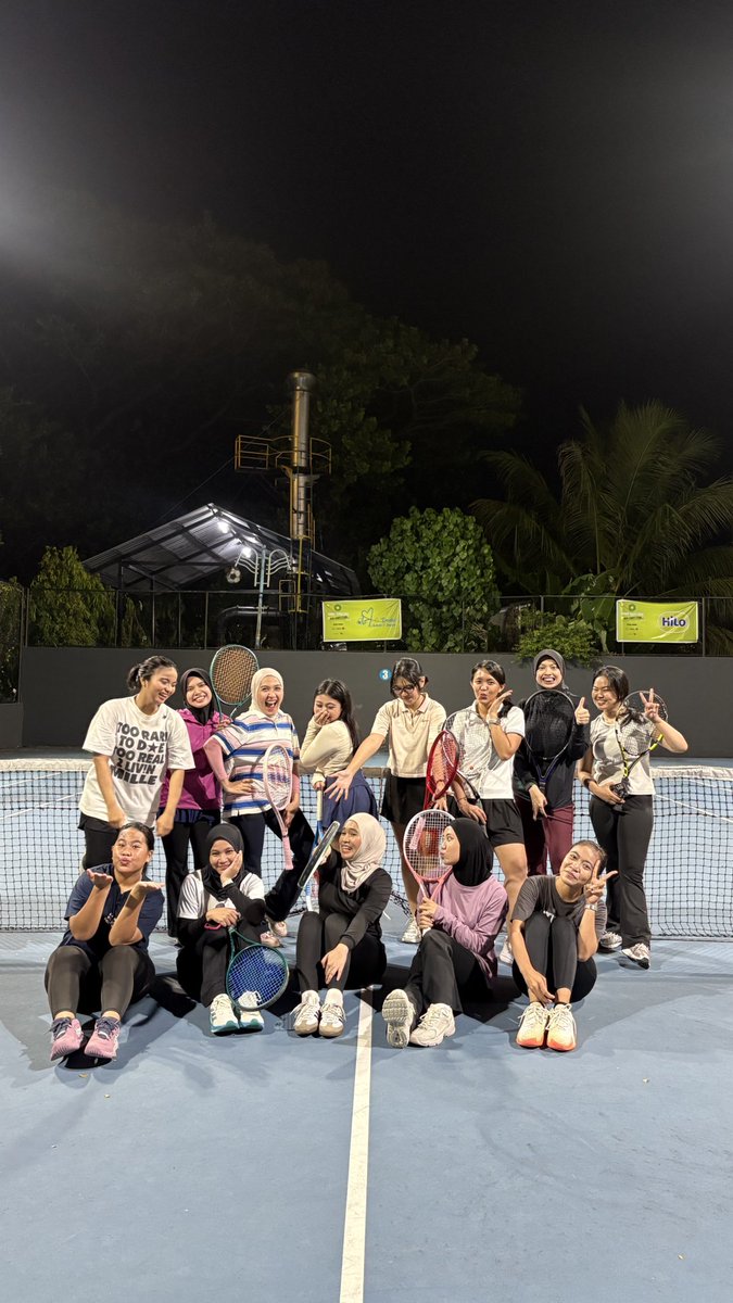 ummukalsumm_'s tweet photo. Games session with socialab ✨ https://t.co/FV6pOn8uh7
