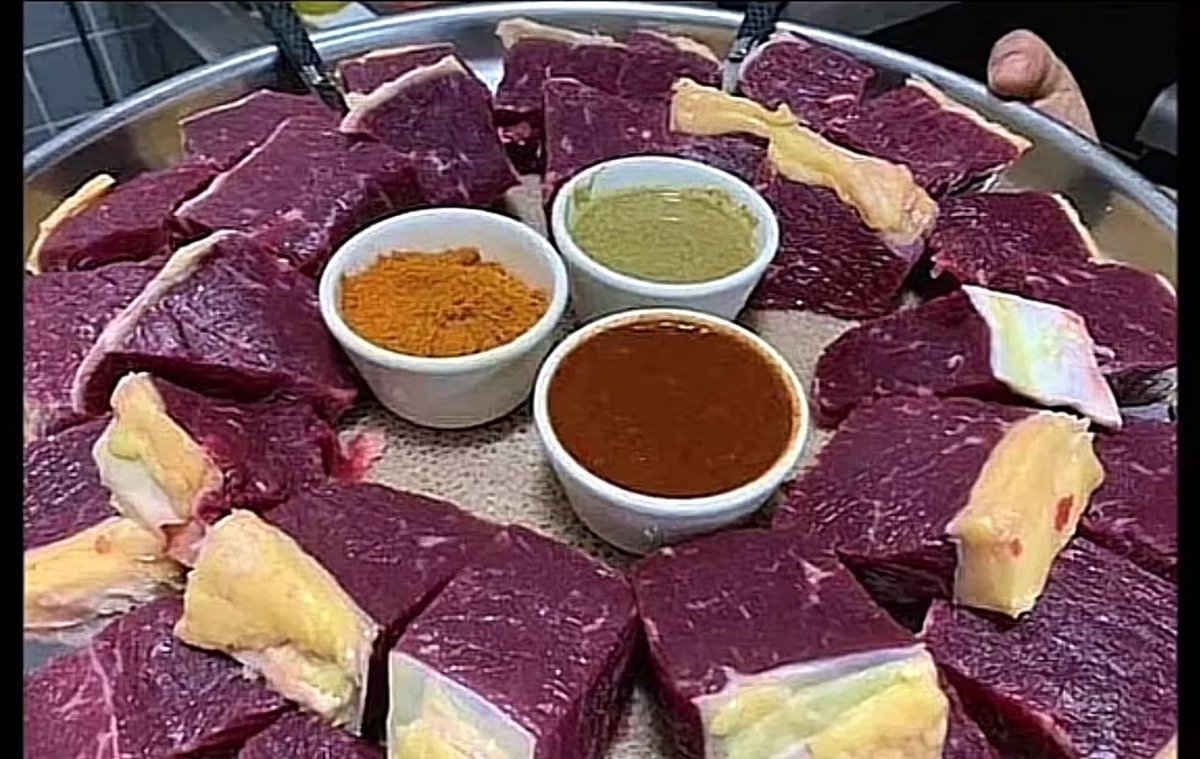 Sarki_sultan's tweet photo. Guess the country that eats a Raw Beef. https://t.co/bmLs4wfJpi