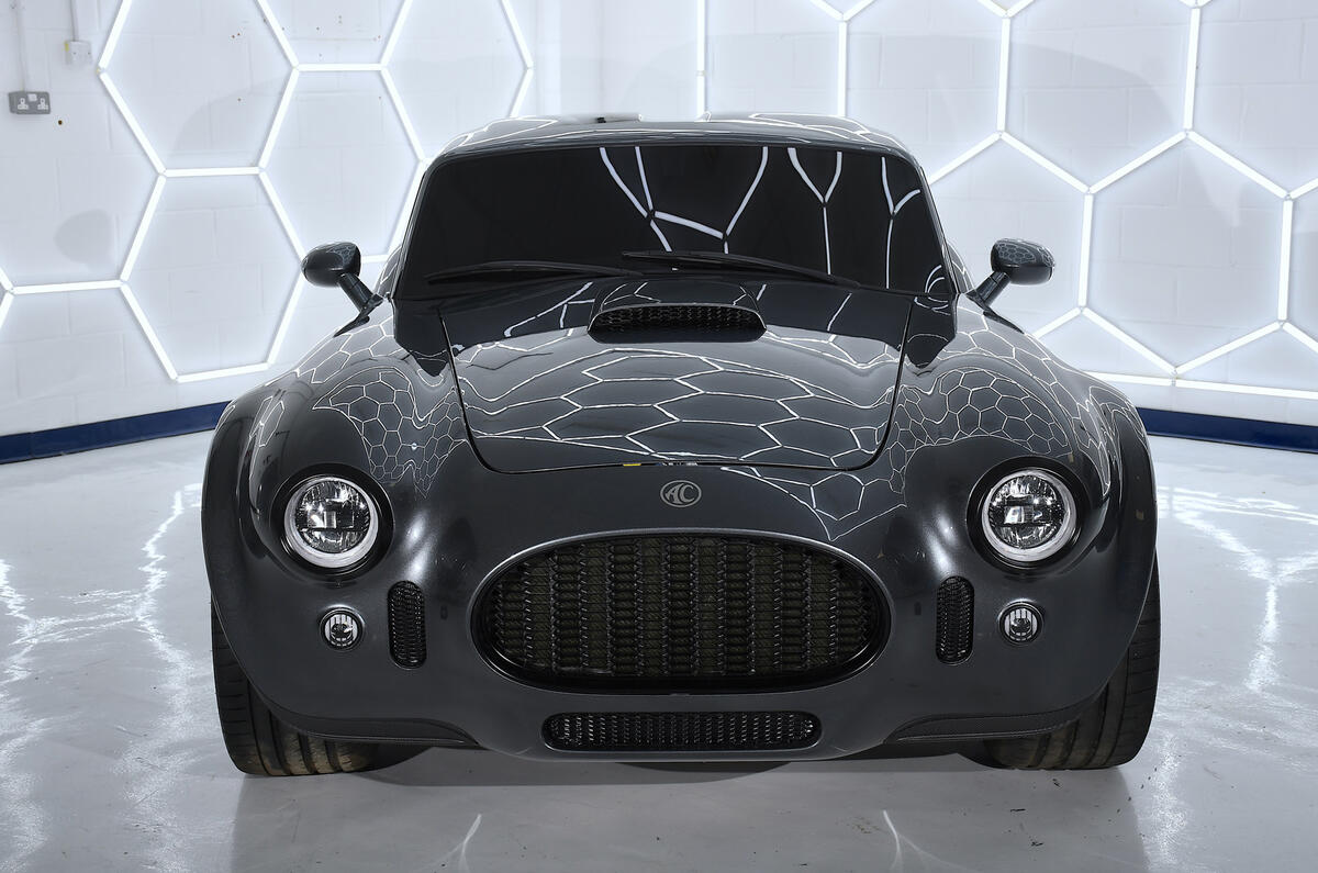 NEWCAR tweet media