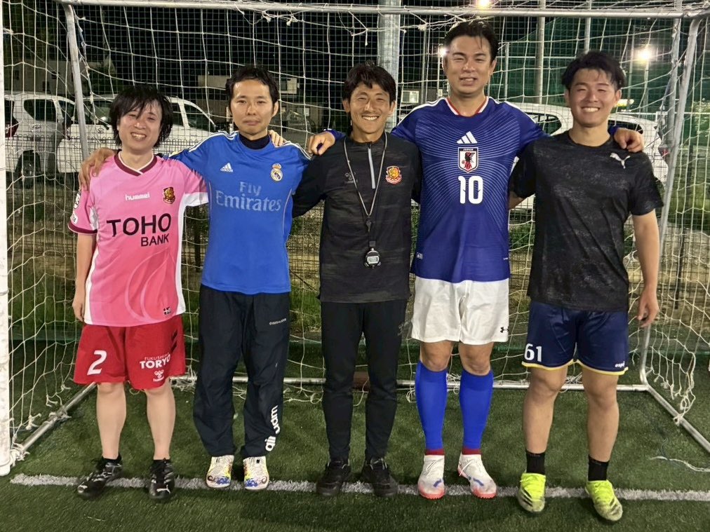 npofusc's tweet photo. 🔴大人のフットサル教室⚫️
 #遊佐克美 コーチと実施！
4名の皆さんが参加！

個にフォーカスしたトレーニングでした⚽️大人になっても成長を感じれる素晴らしい時間でした👍

6月も実施予定⚽️

皆さん、ご参加お待ちしております🔥

#福島ユナイテッド
#フットサル教室
#初心者大歓迎 https://t.co/Bjp3QymSKl