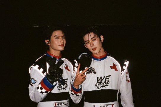 LS._🐶🦈| จอนอ | tweet media