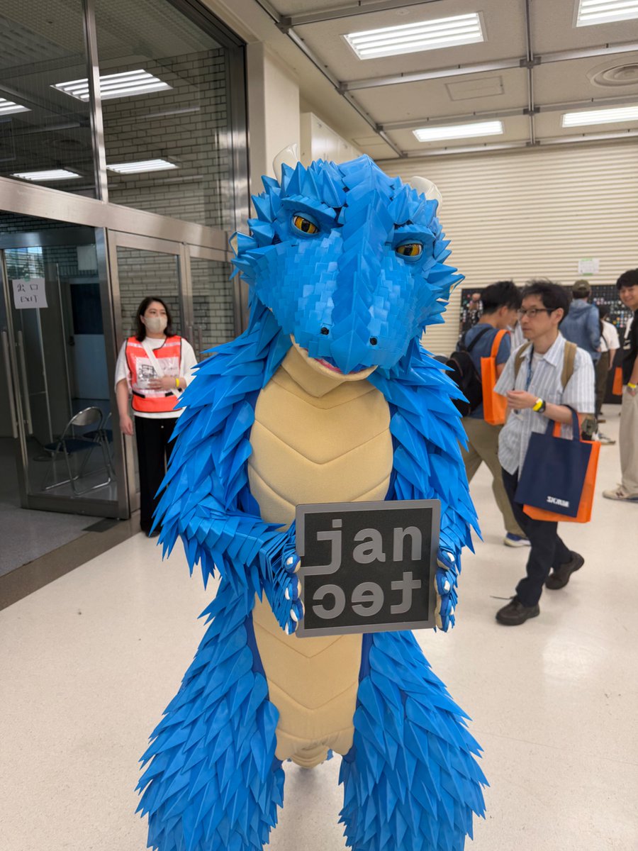 jan_tec's tweet photo. Articulated Dragon says you should follow JanTec! https://t.co/Lu80js2d2T