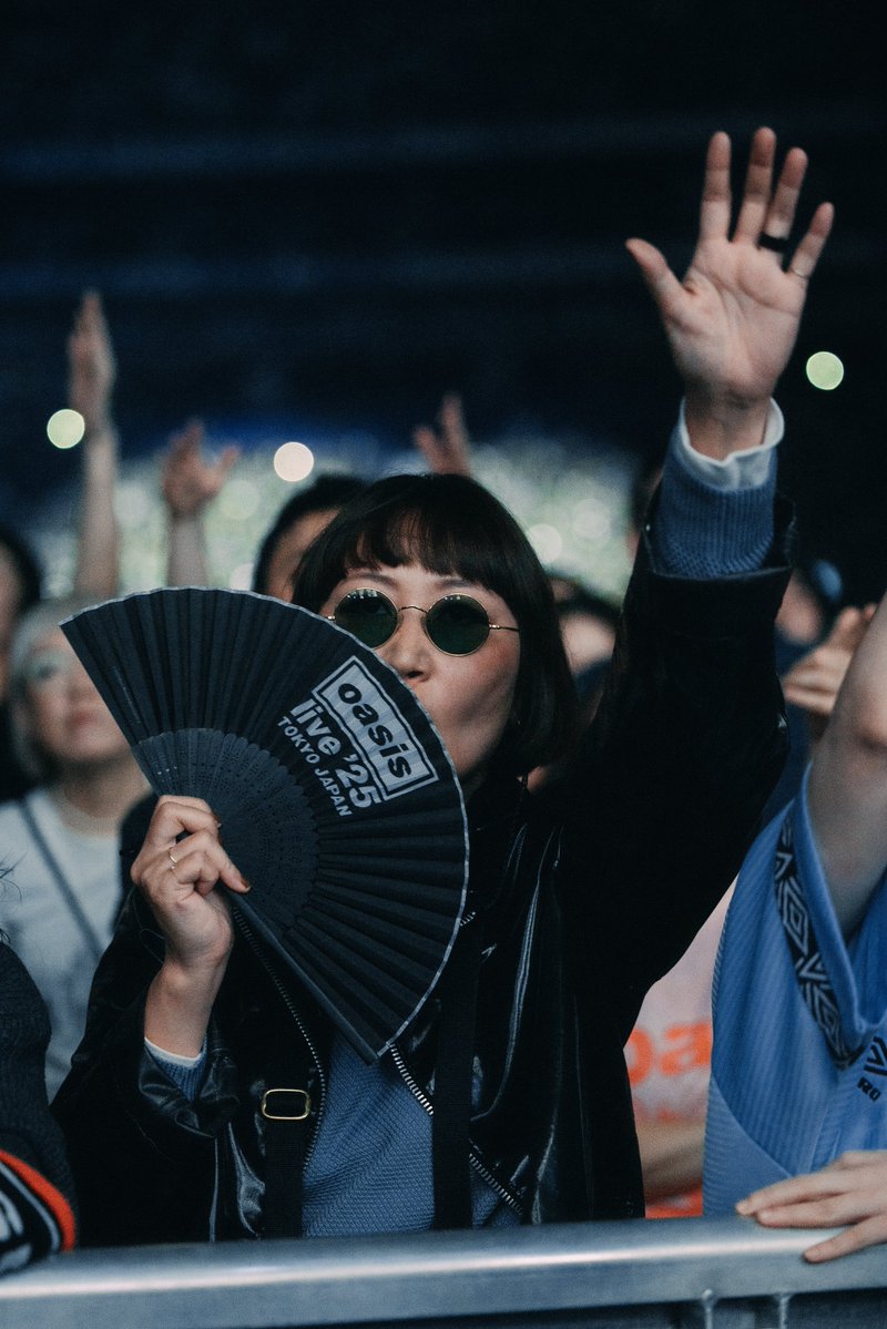 Oasis tweet media
