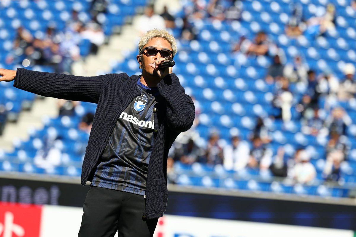 GAMBA_OFFICIAL's tweet photo. 5/30（土）東京ヴェルディ戦
「GAMBA SONIC 2026」⚽️🎵

#KAZ（ #GENERATIONS / #数原龍友 ）によるLIVEパフォーマンス✨ 🎤

ハーフタイムにもLIVEパフォーマンス予定！
「GAMBA SONIC 2026」を熱く盛り上げます🔥

#ガンバ大阪 #GAMBAOSAKA https://t.co/W5WdmSCDCO
