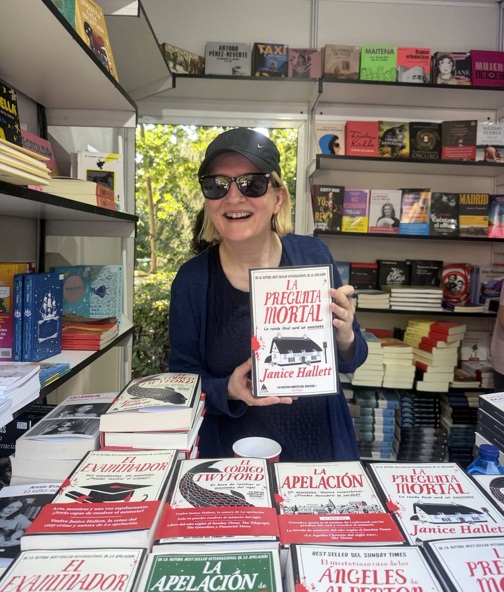JaniceHallett's tweet photo. Having the time of my life in sunny Madrid launching #TheKillerQuestion and #ABoxFullOfMurders in Spanish πͺπΈ What a joy to meet so many international readers π₯Ή Thank you @aticolibros π https://t.co/vyAjZ8zigb