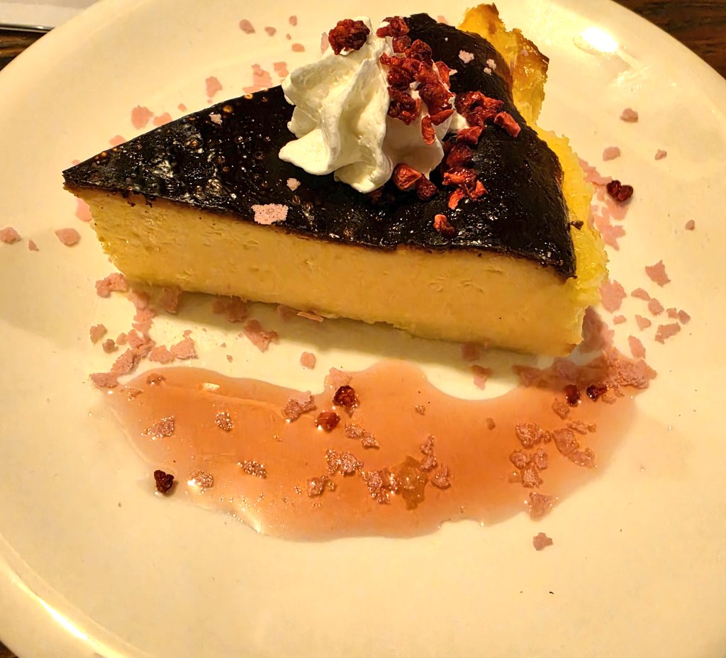 LilaD_S's tweet photo. チーズケーキめちゃくちゃ美味しくてお持ち帰りしたいくらいだった(笑)
土曜日なら行けるので絶対リピるヾ(*´∀｀*)ﾉ

いっくんさん、さおうさん
素敵な空間をありがとうございました✨

推しが2人居る空間ヤベェ(⌒-⌒; )
最初ビクビクし過ぎて不審者でしたwww https://t.co/zcQttoHKg0