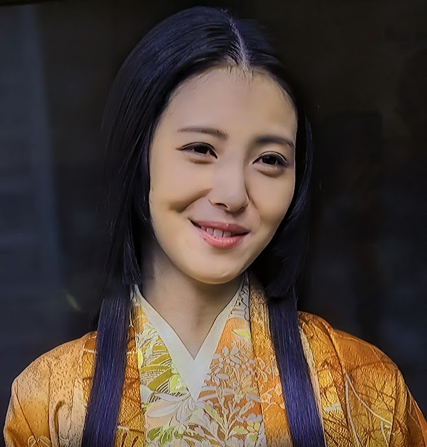 vegamax12's tweet photo. 三十一文字　第四百九回

　寧々その４ 羽柴家

　子はないが多子の母になっていく
　一緒に暮らす虎、市と豪

　撤退に織田の魔王は憤怒なり
　家族作戦羽柴の女帝

　#浜辺美波 https://t.co/E3FG8ijxJ6