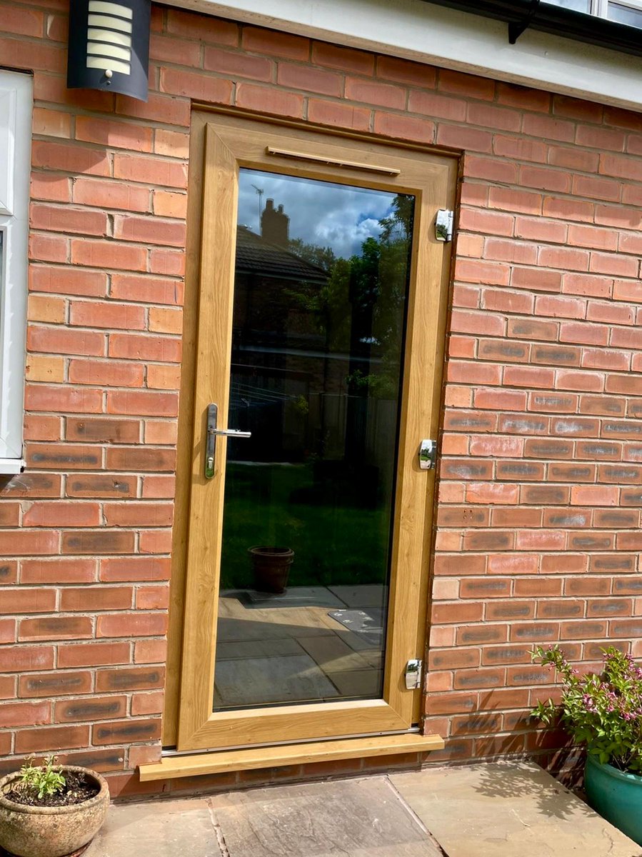 TheWindowCo's tweet photo. Irish Oak Door installed in Sunny Sale.

Quick request

If we installed your doors or windows in Autumn or Winter - please do sent us a photo of our work in the sunshine. https://t.co/2wXFz7VQT5