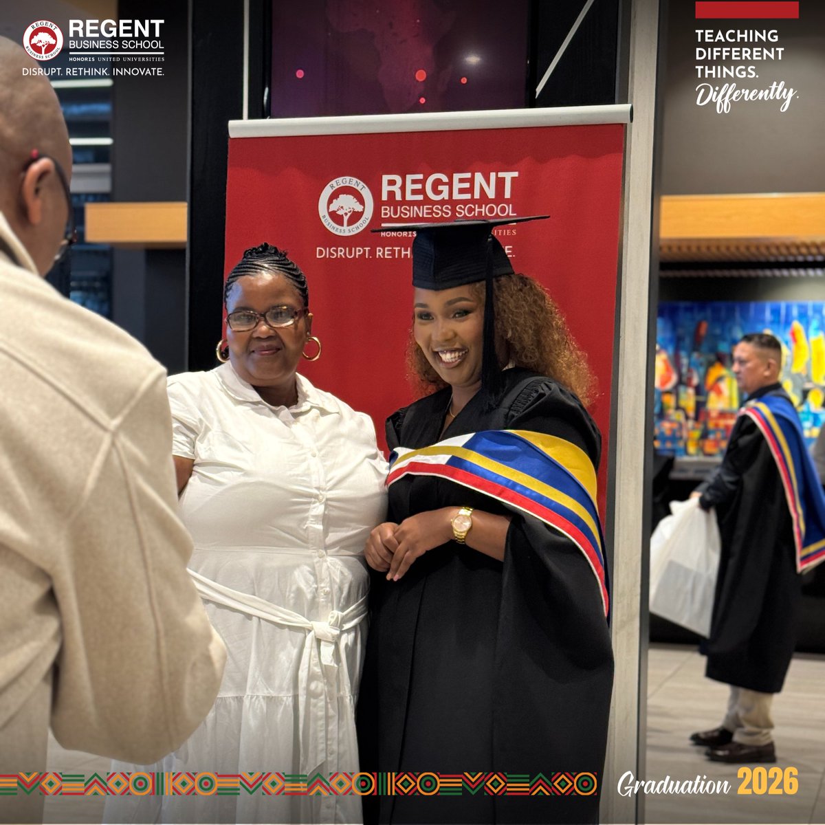 REGENT_BSchool's tweet photo. The smiles say everything. 🎓
Our graduates have arrived, and today their hard work becomes a memory they will carry forever.
#RBSGrad2026 #RBSGrad #TheREGENTDifference #RegentBusinessSchool https://t.co/xndJyucL15